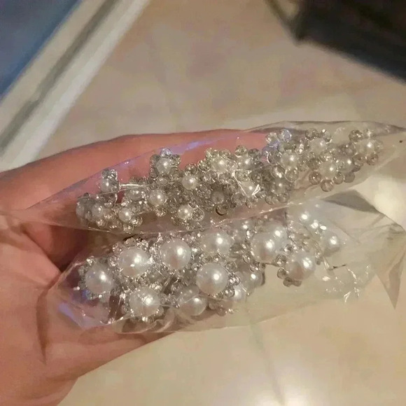 Pearl Rhinestone Hair Pins - Picture 1 of 3